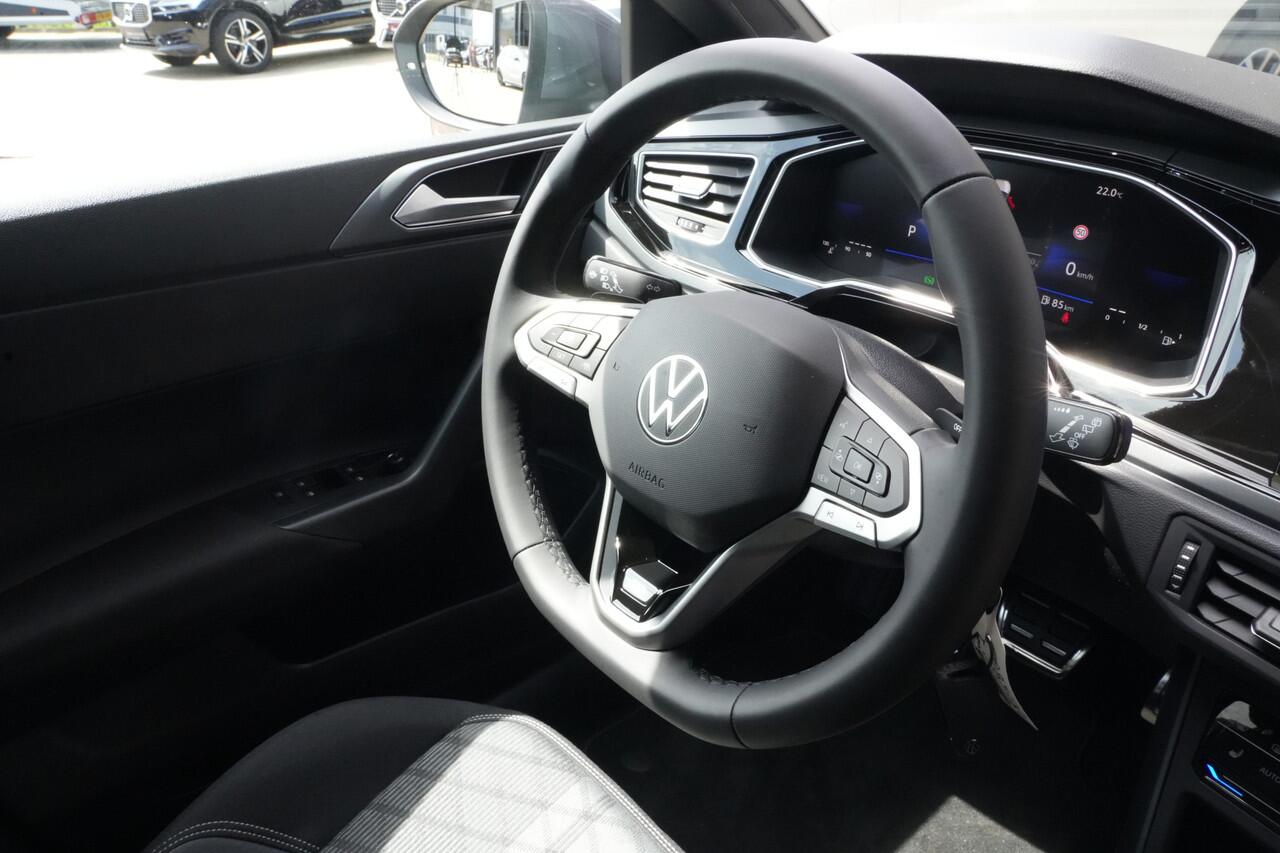 Volkswagen Taigo 1.0 TSI R-Line 116pk App-Connect/Stoelverwarming/Camera