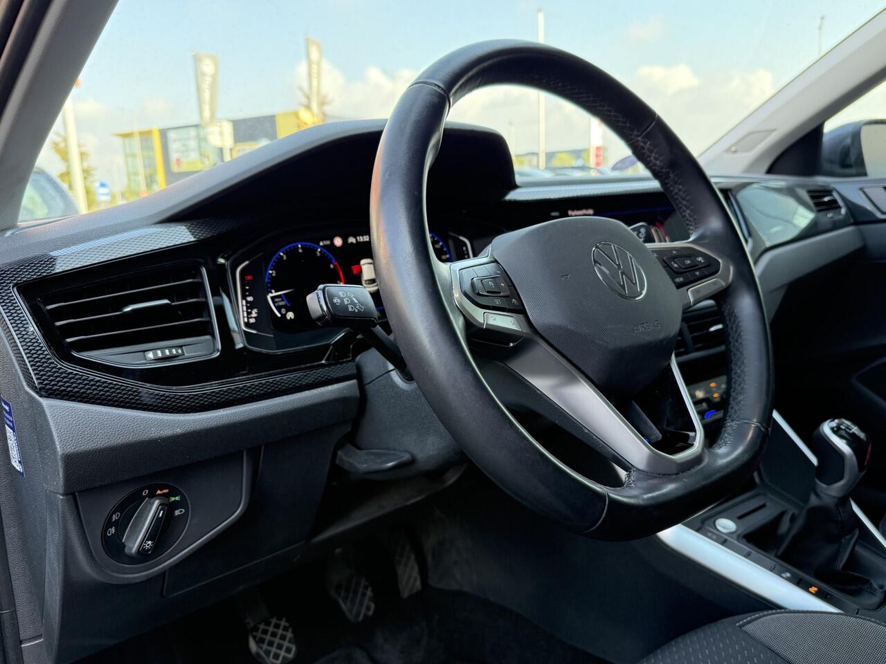 Volkswagen Taigo BWJ 2022 1.0 TSI 100 PK Life Business ADAPTIVE CRUISE | PANODAK | STOELVER. | FULL LED | KEYLESS | CARPLAY + ANDROID | NAVI | CLIMA | CRUISE | LMV | PDC