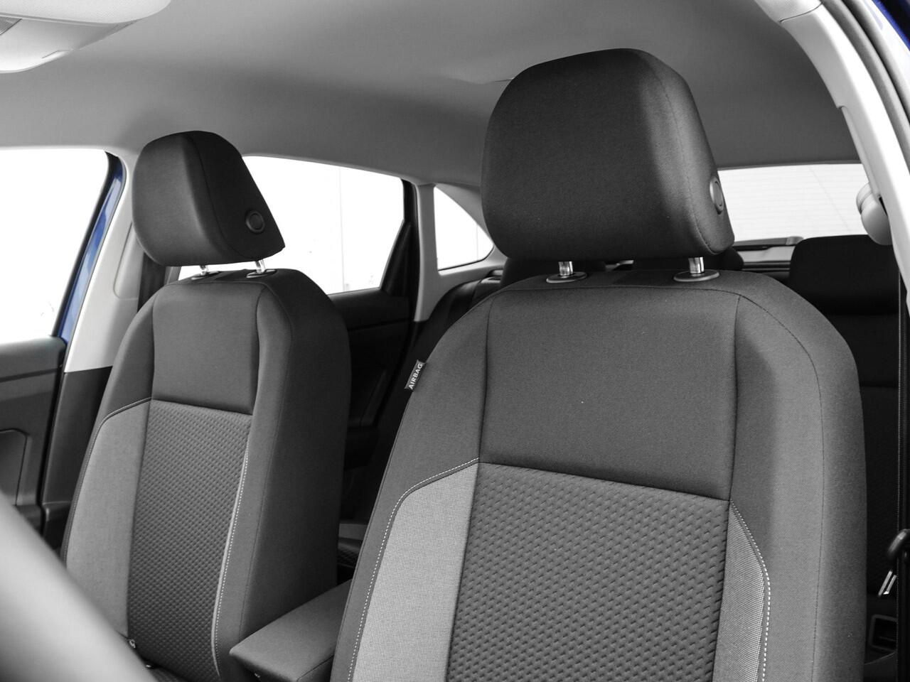 Volkswagen Taigo Life Edition 1.0 TSI 95 pk 5 versn. Hand · Achteruitrijcamera · parkeersensoren achter · Voorraad OUTLET