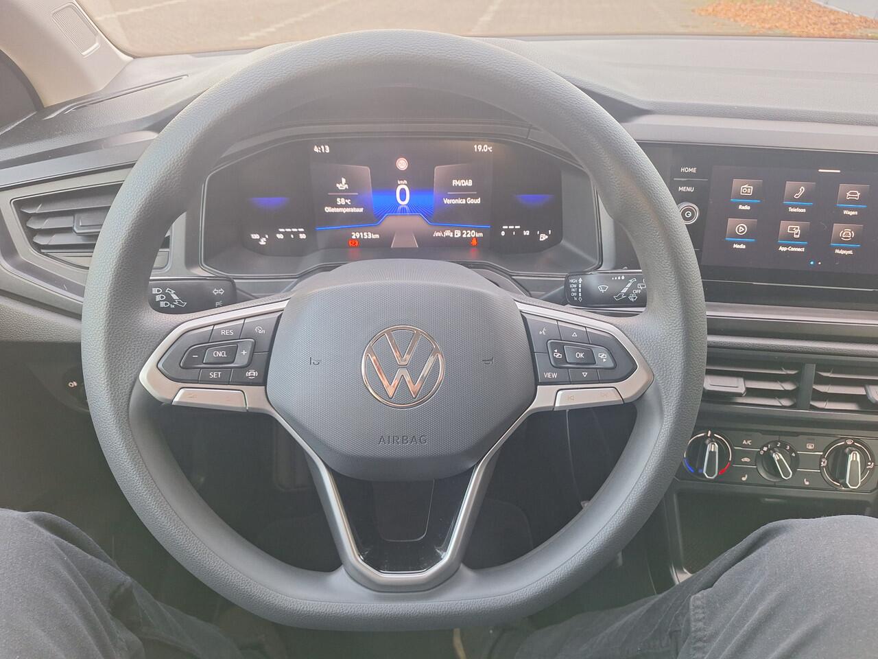 Volkswagen Taigo 1.0 TSI Life Edition CARPLAY-4 SEIZOENEN BANDEN