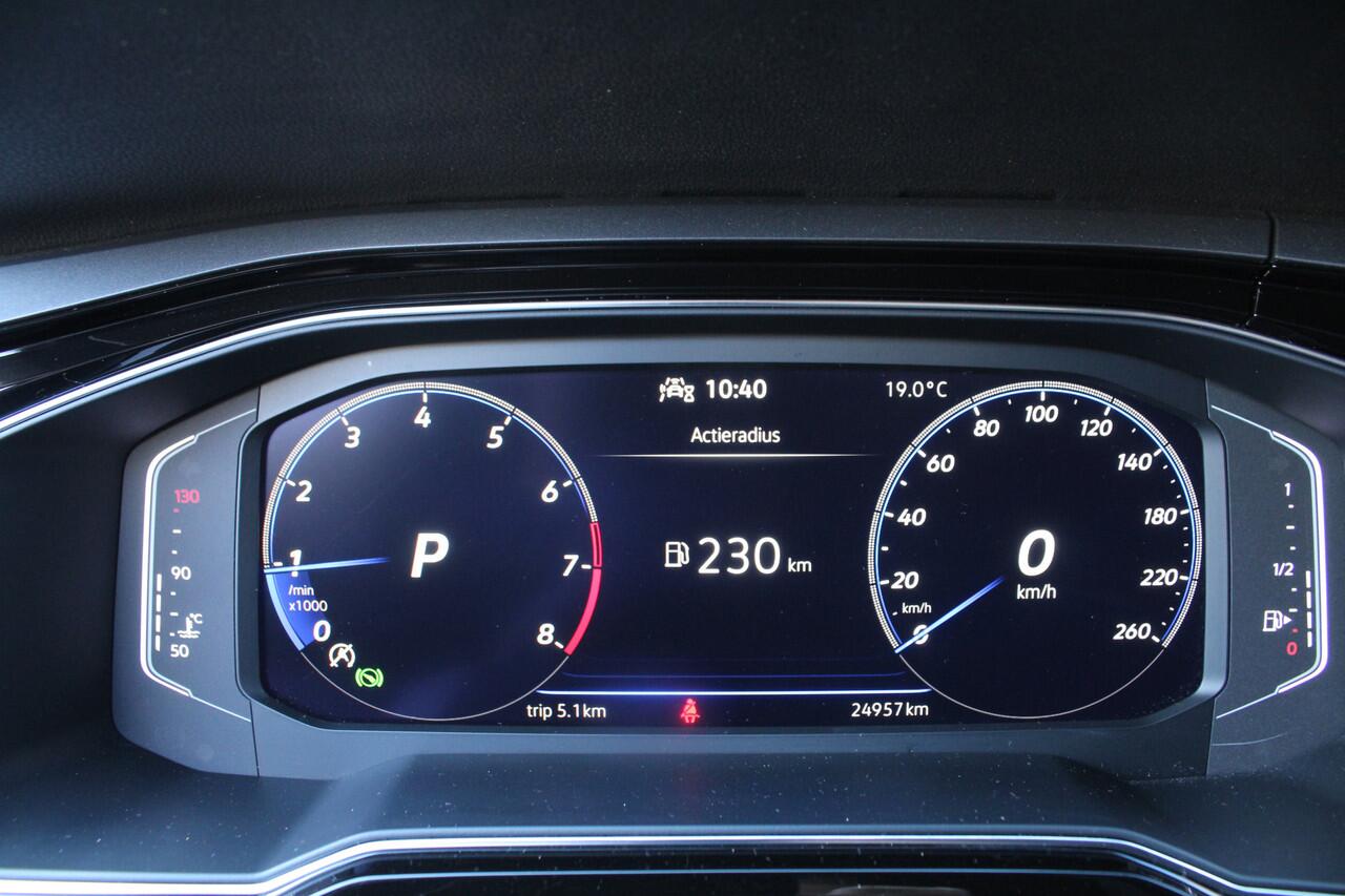 Volkswagen Taigo 1.5 TSI 150pk R-Line DSG7 Clima Cruise Carplay Camera Dig. Cockpit 17"LMV Trekhaak 1200kg