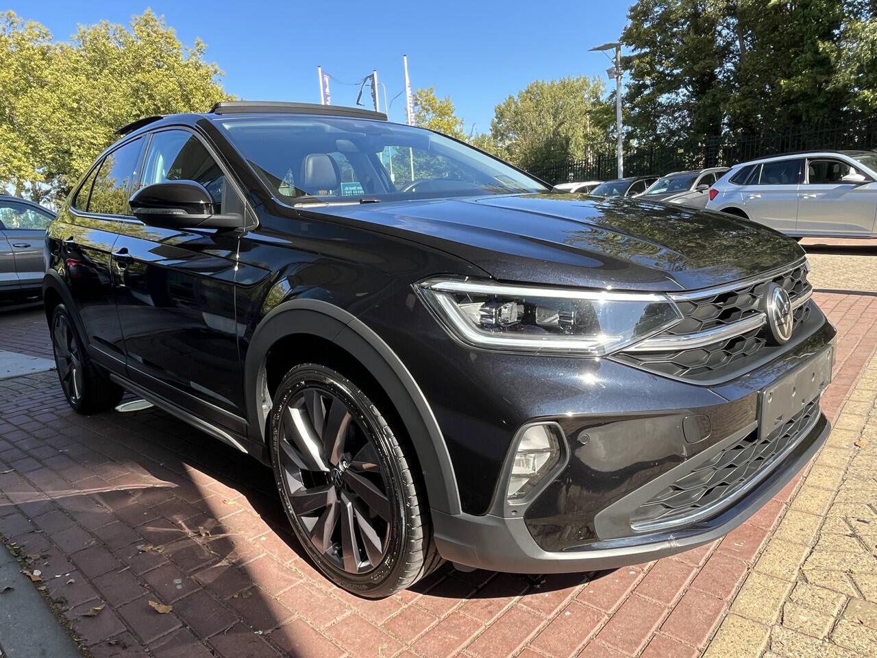 Volkswagen Taigo 1.5 TSI Style / Panorama dak / 18 Inch / Virtual cockpit / IQ Light / Camera / Alcantara / 150 PK