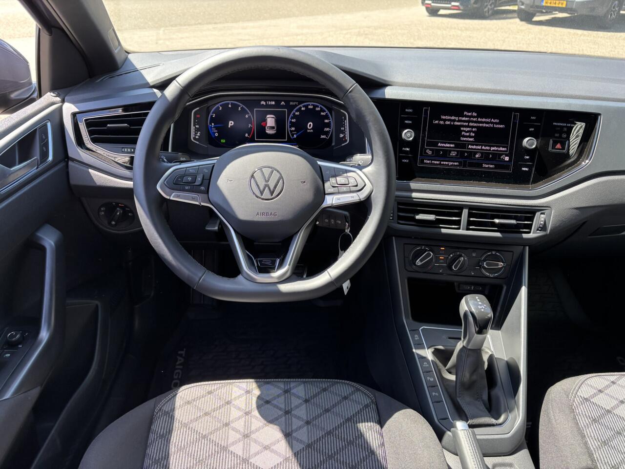 Volkswagen Taigo 1.0 TSI R-Line / Apple Carplay & Android Auto / Camera / Digital Display /