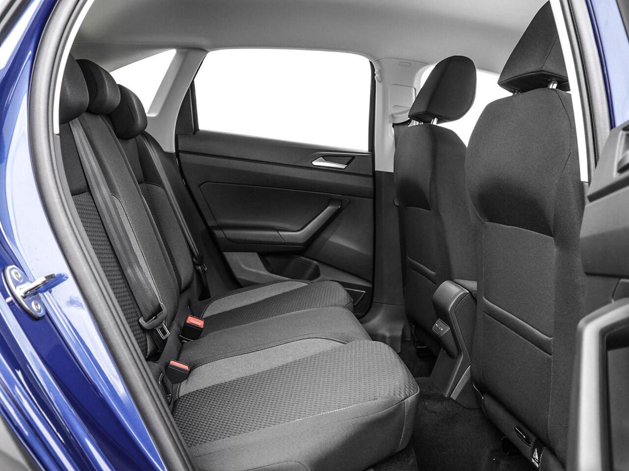 Volkswagen Taigo Life Edition 1.0 TSI 95 pk 5 versn. Hand · Achteruitrijcamera · parkeersensoren achter · Voorraad OUTLET