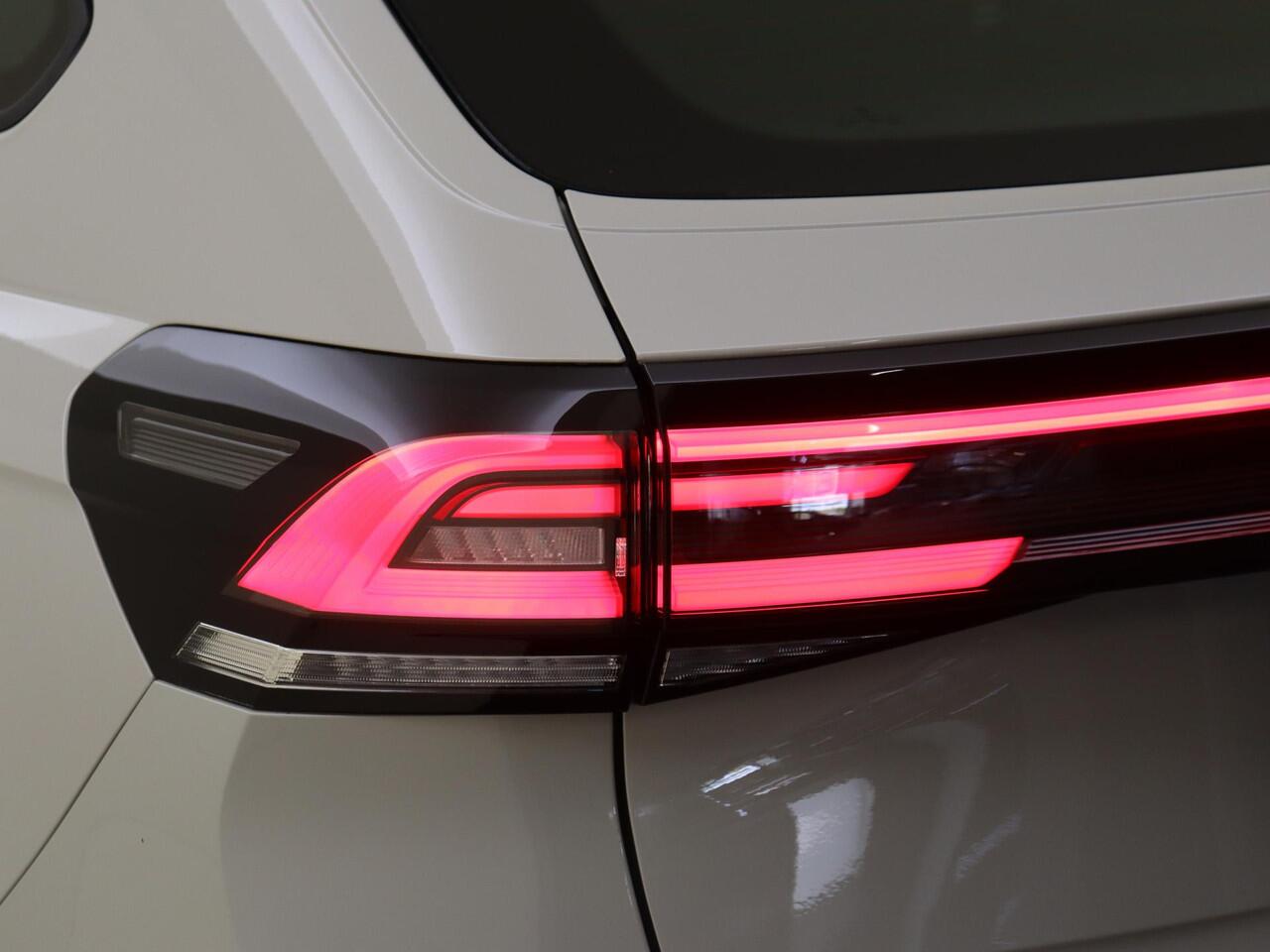 Volkswagen Taigo Edition | 'App-Connect' smartphone integratie | Achterlichten LED | Afstandscontrolesysteem (Front Assist)