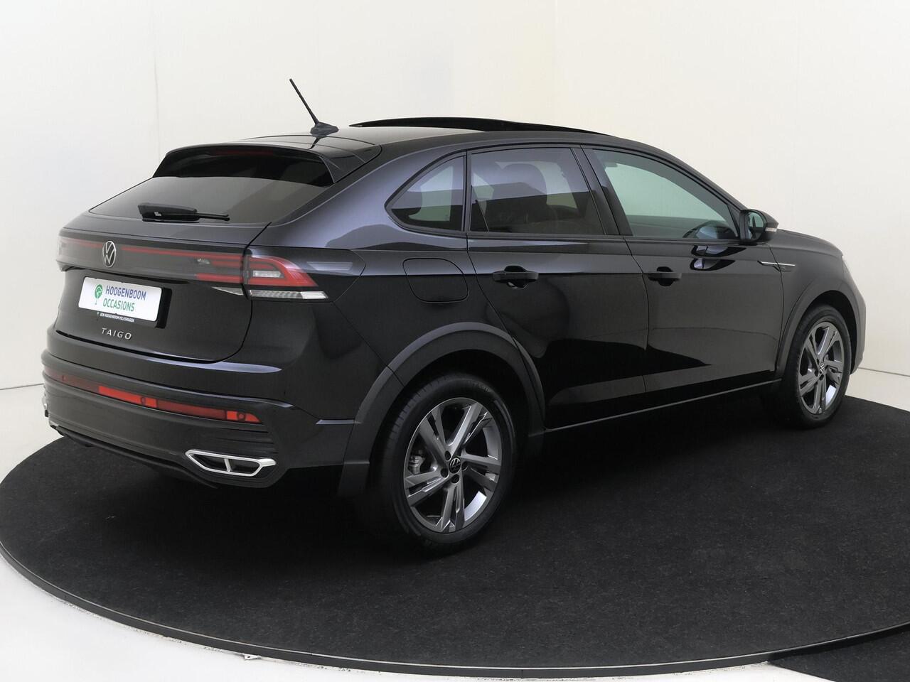 Volkswagen Taigo 1.0 TSI R-Line | Panoramadak | Parkeersensoren | Adaptieve cruise control | CarPlay | Lane assist | Digital cockpit | Elektrisch inklapbare buitenspiegels |