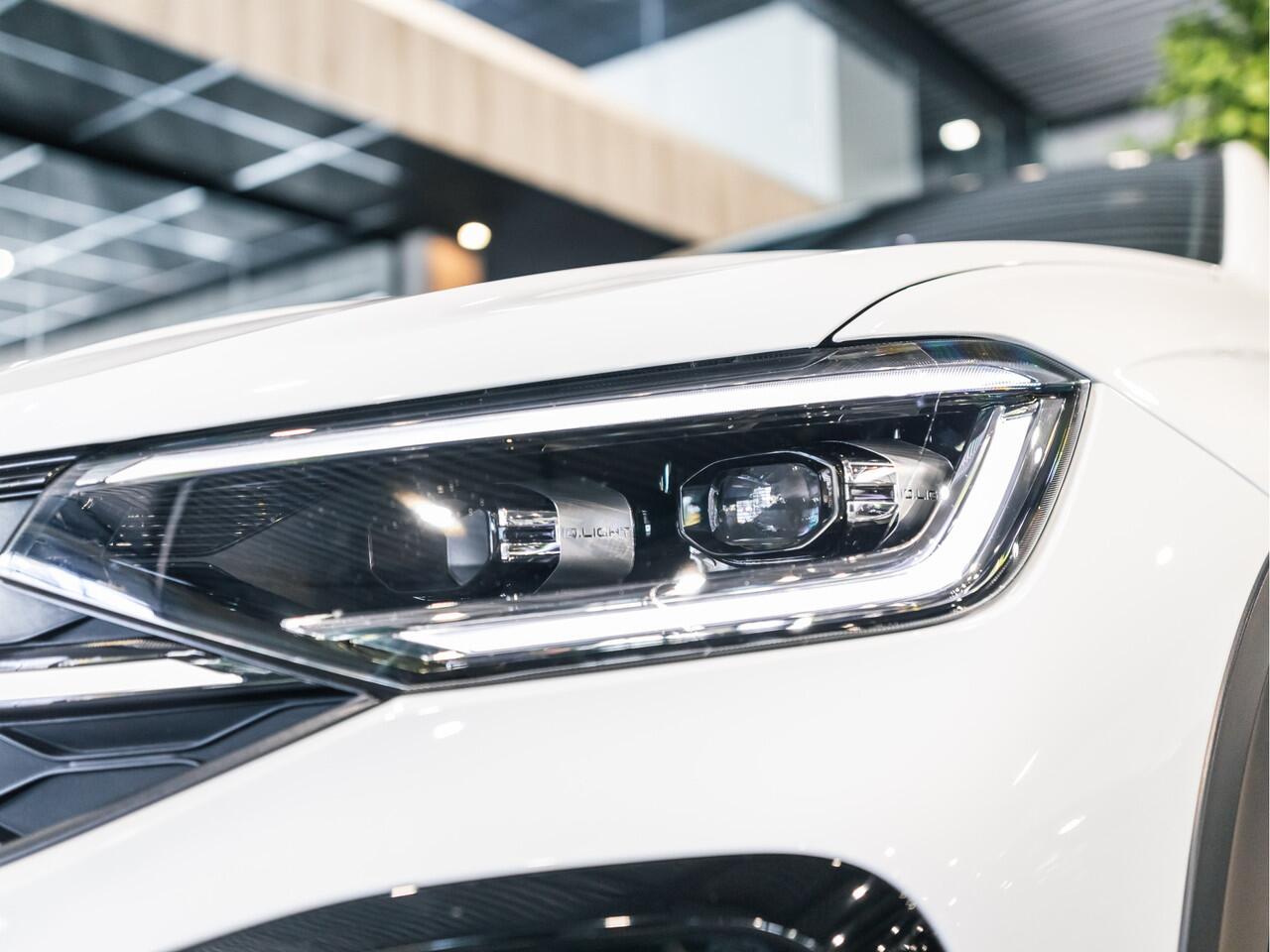 Volkswagen Taigo 1.0 TSI R-Line Business Automaat | 1e eigenaar | Camera | Stoelverwarming | Apple Carplay/Android