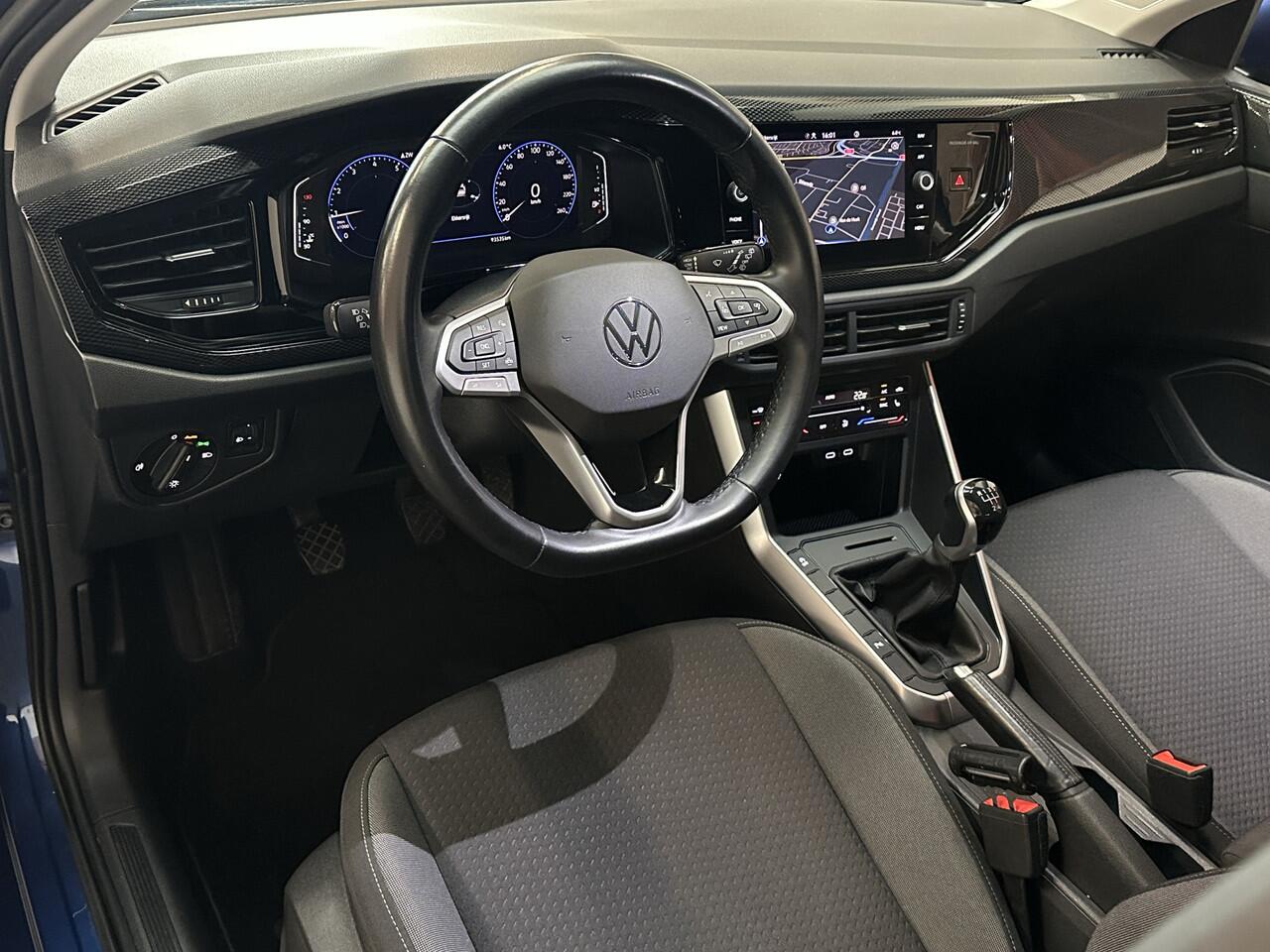 Volkswagen Taigo 1.0 TSI LIFE NAVIGATIE CRUISE CONTROL CLIMATE CONTROL STOELVERWARMING APPLE CARPLAY/ANDRTOID RIJSTROOKSENSOREN PDC ZEER MOOI !! 3010