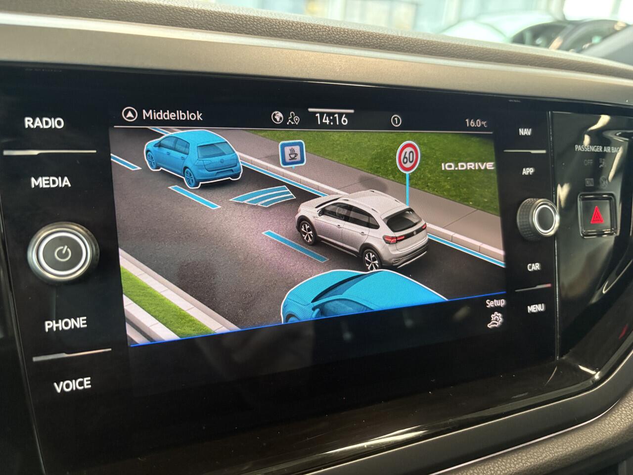 Volkswagen Taigo 1.0 TSi DSG R-Line Business SCHUIFDAK/KEYLESS/CAMERA/18INCH/DODEHOEK/ADAPT.CRUISE