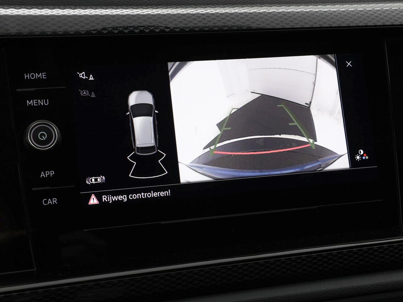 Volkswagen Taigo Life Edition 1.0 TSI 95 pk 5 versn. Hand · Achteruitrijcamera · parkeersensoren achter · Voorraad OUTLET