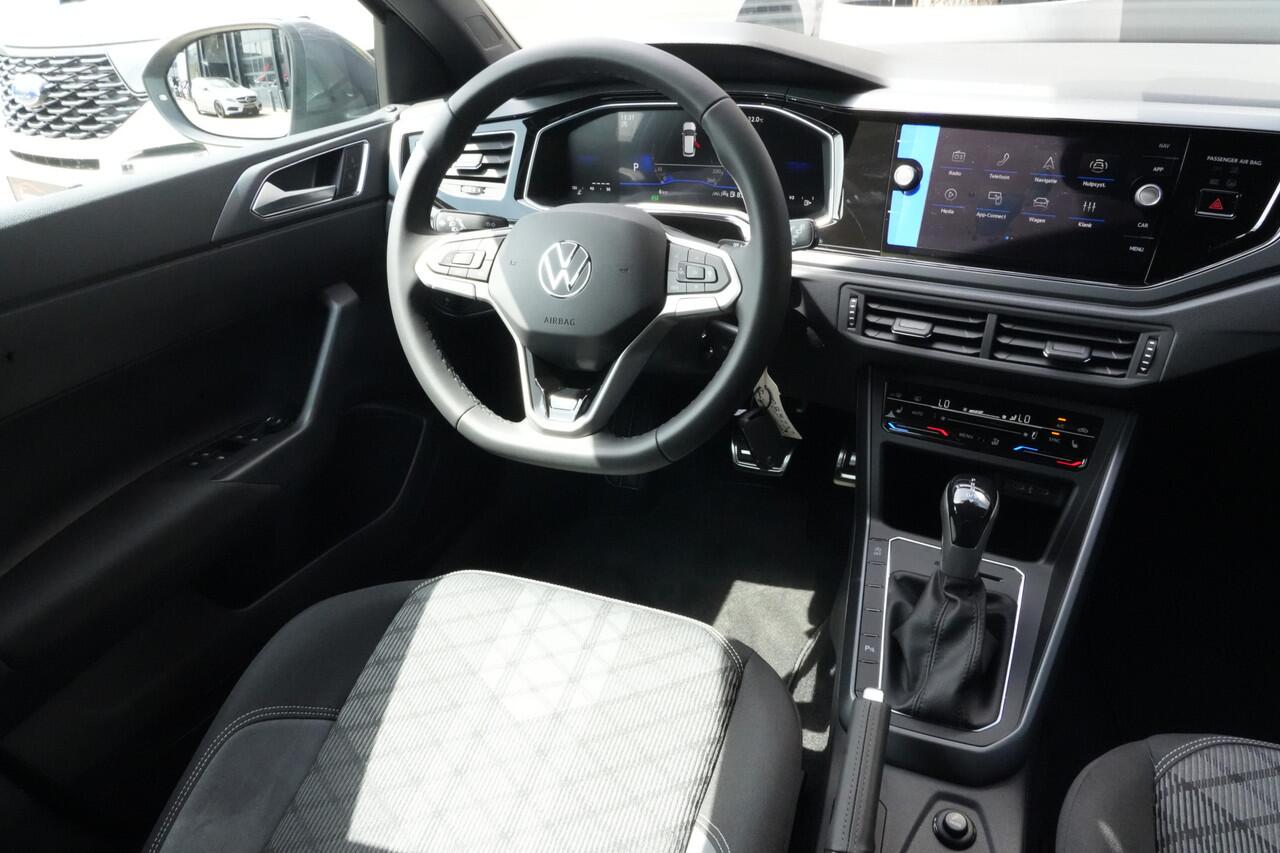 Volkswagen Taigo 1.0 TSI R-Line 116pk App-Connect/Stoelverwarming/Camera