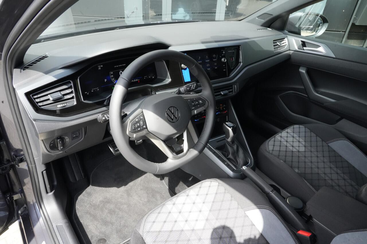 Volkswagen Taigo 1.0 TSI R-Line 116pk App-Connect/Stoelverwarming/Camera