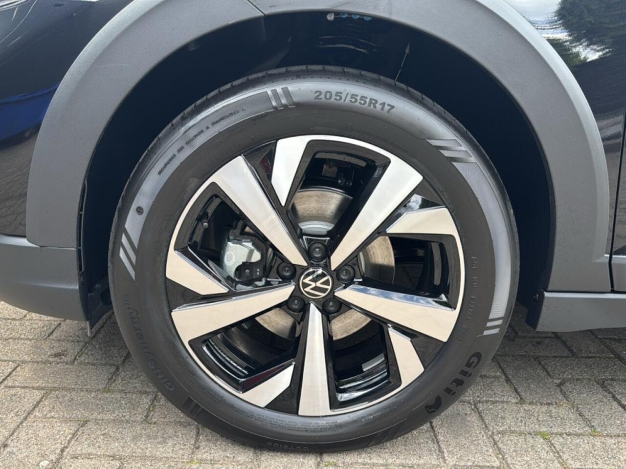 Volkswagen Taigo 1.0 TSI DSG LIFE TREKHAAK/CAMERA/CARPLAY/STOELVERW