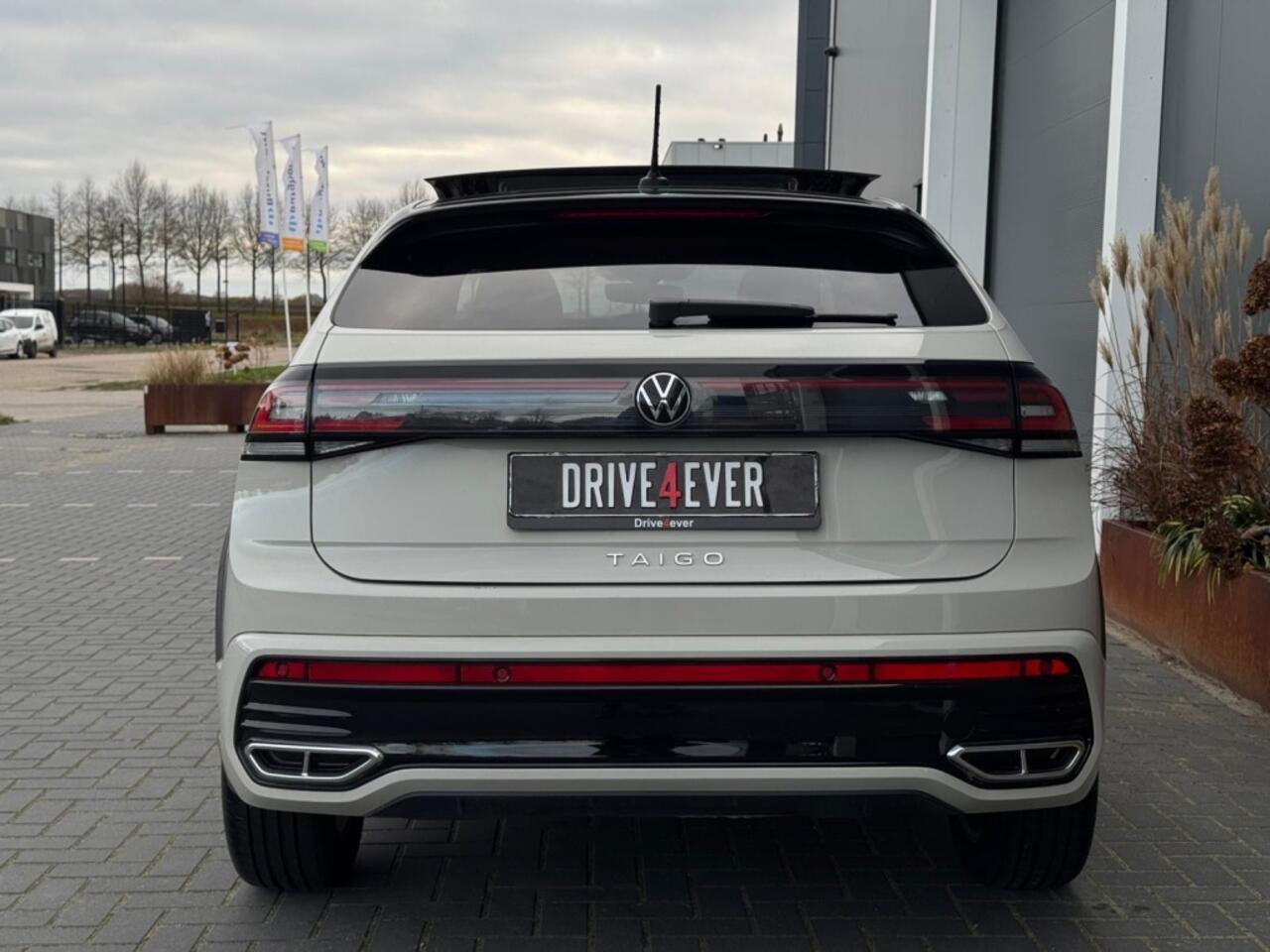 Volkswagen Taigo 1.0 TSI R-Line m24 FULL PANO APPLE CARPLAY LED SPORTVELGEN