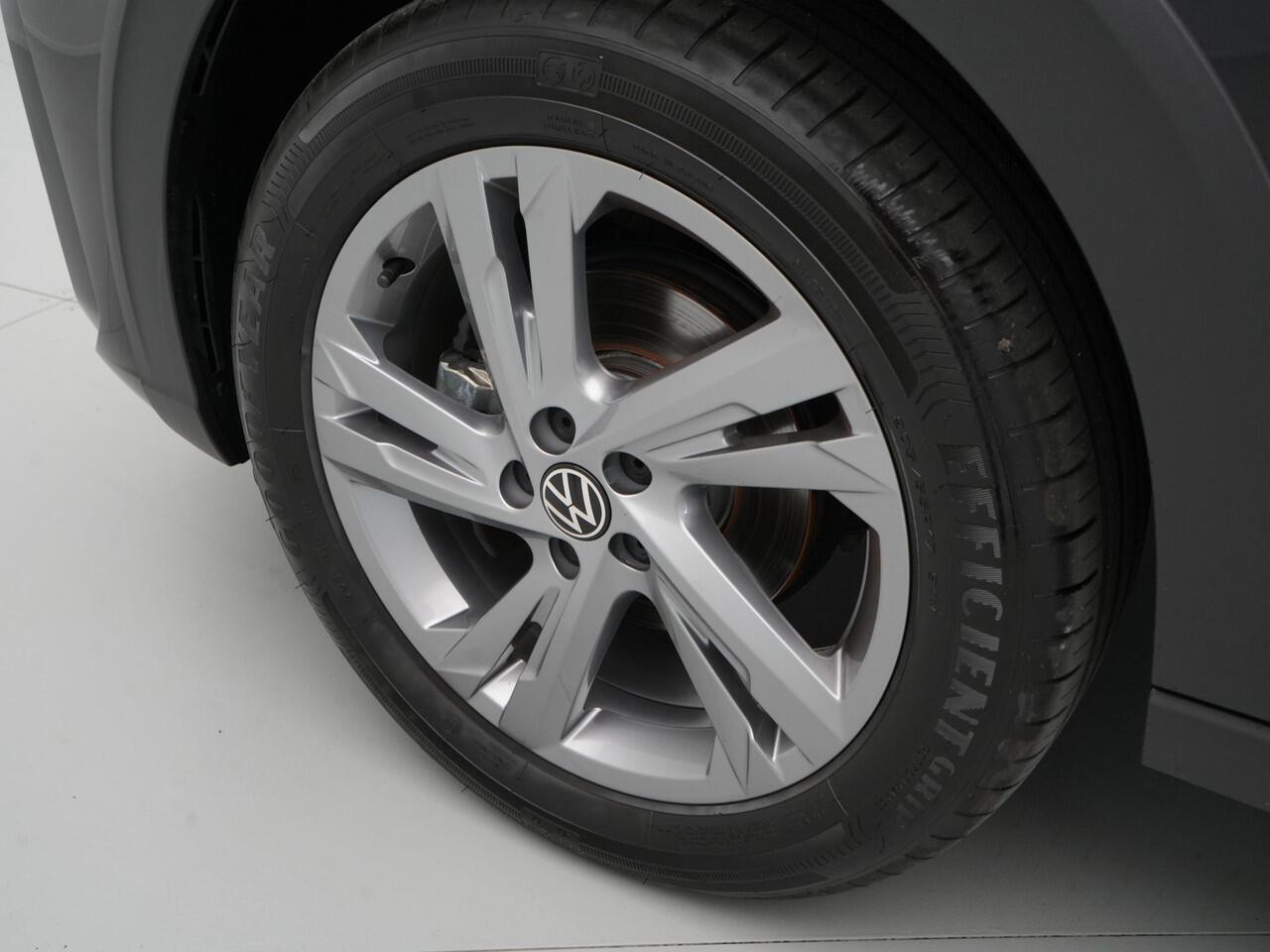 Volkswagen Taigo 1.0 TSI 110pk R-Line Panoramadak Navigatie via App Clima Pdc Lm Velgen 250