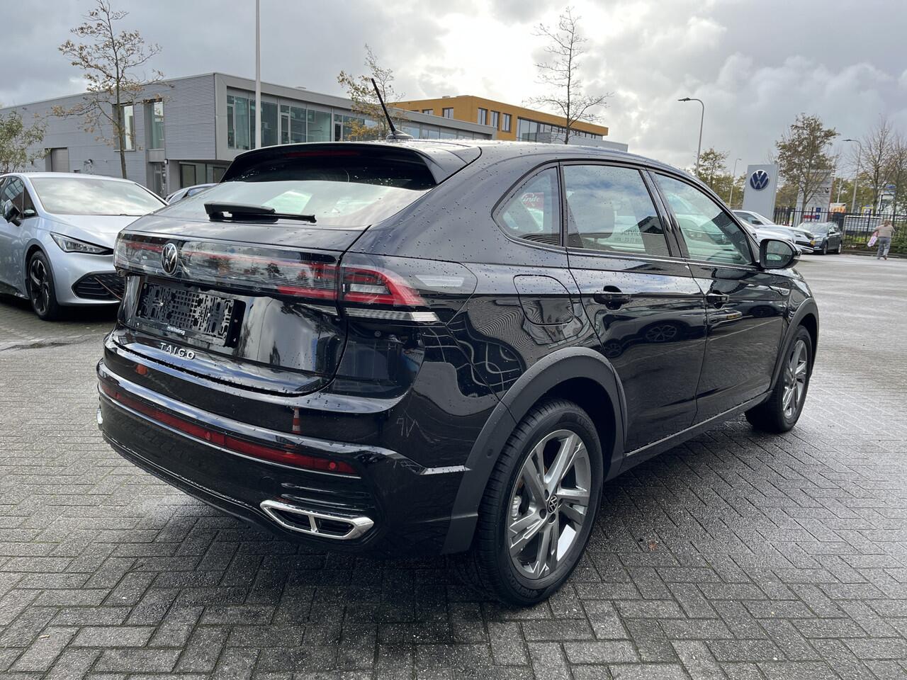 Volkswagen Taigo 1.5 TSI 150pk R-Line DSG Automaat Camera / Navigatie / Digital Cockpit / Panoramadak / 17"LM Velgen / IQLED / App-connect