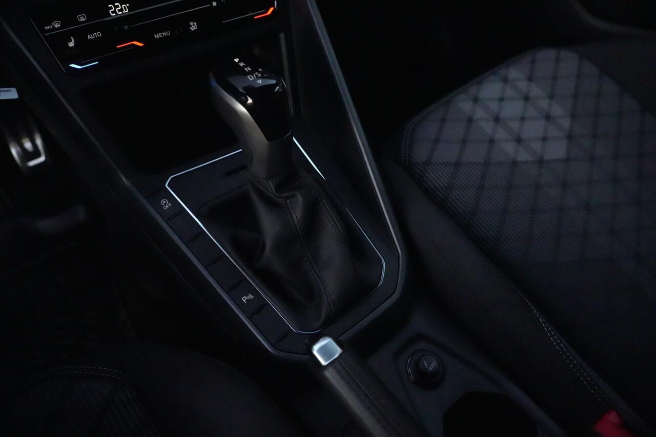 Volkswagen Taigo 1.0 TSI R-Line 116pk App-Connect/Stoelverwarming/Camera