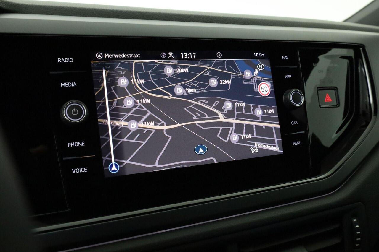 Volkswagen Taigo R-Line Edition 1.0 TSI 85 kW / 116 pk Volkswagen Taigo R-Line Edition 1.0 TSI 116PK Black Style