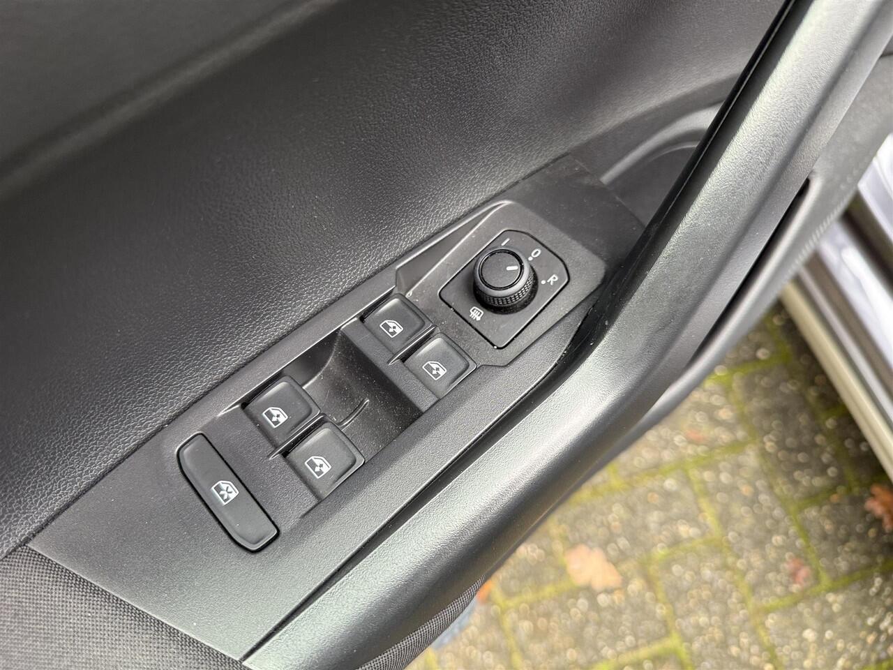 Volkswagen Taigo 1.0 TSI Life Bns