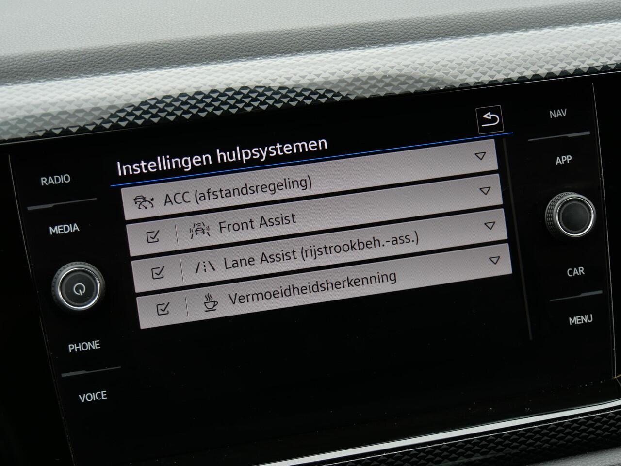 Volkswagen Taigo 1.0TSi LIFE/ CARPLAY/ IQ-LIGHT/ PDC V+A