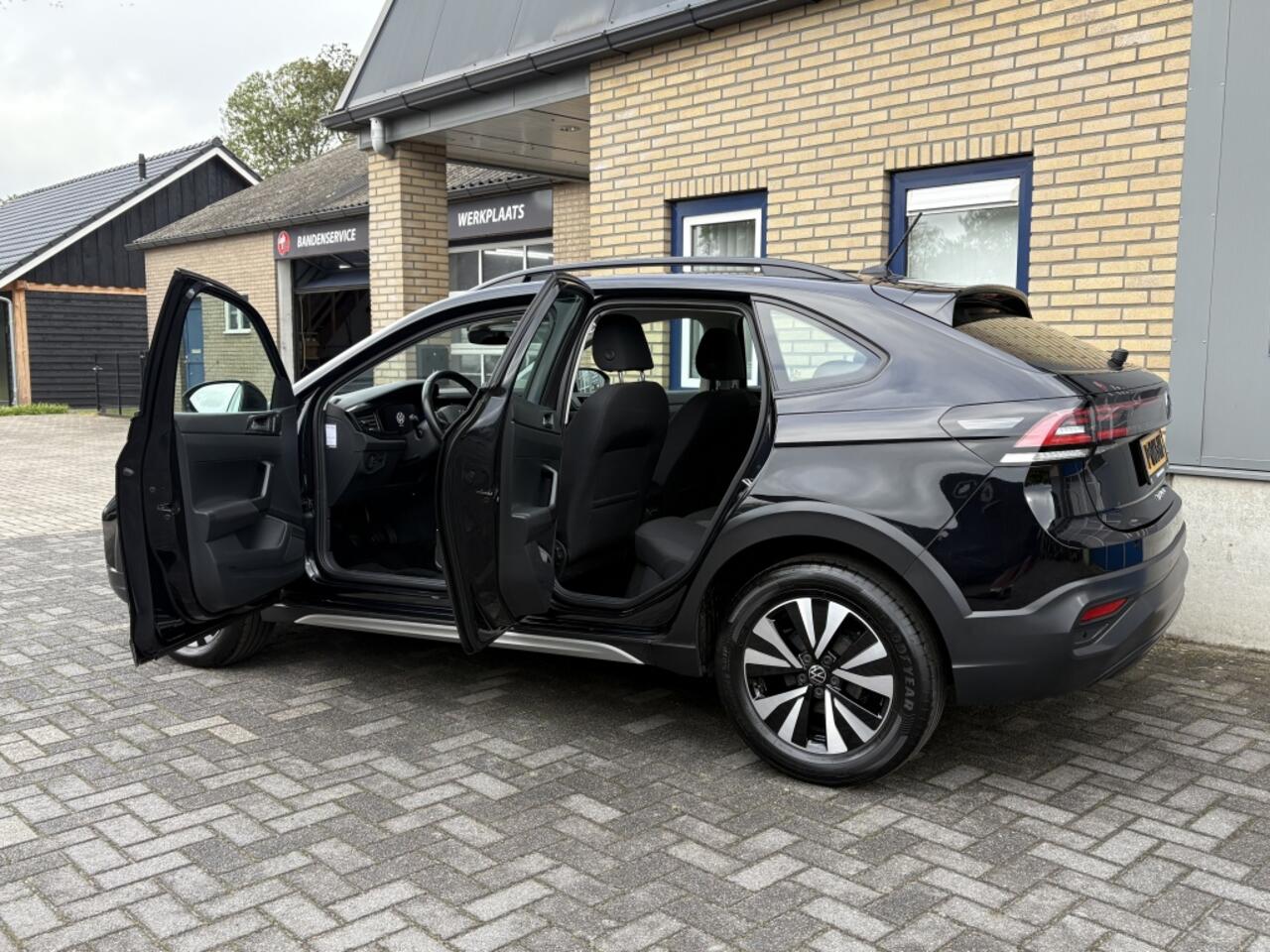 Volkswagen Taigo 1.0 TSI Life CARPLAY-NAVI-CRUISE-CAMERA - Zeer mooi