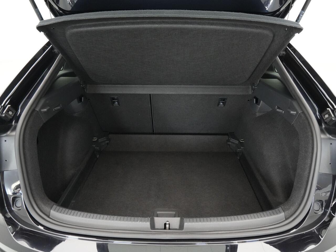 Volkswagen Taigo 1.0 TSI 110pk DSG R-Line Panorama Navi via App Pdc Acc Lane Assist