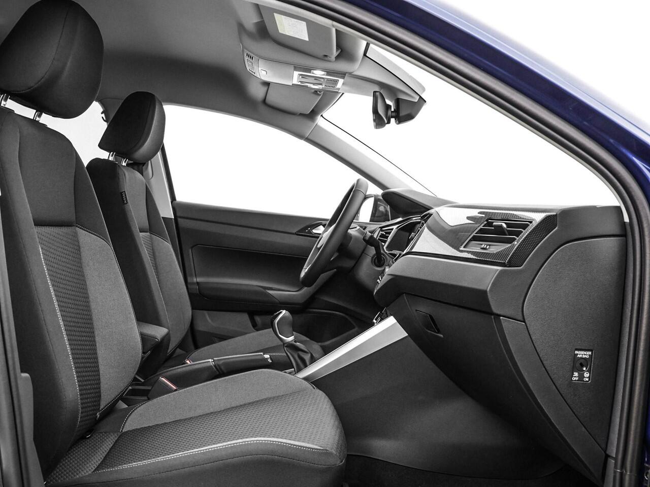 Volkswagen Taigo Life Edition 1.0 TSI 95 pk 5 versn. Hand · Achteruitrijcamera · parkeersensoren achter · Voorraad OUTLET