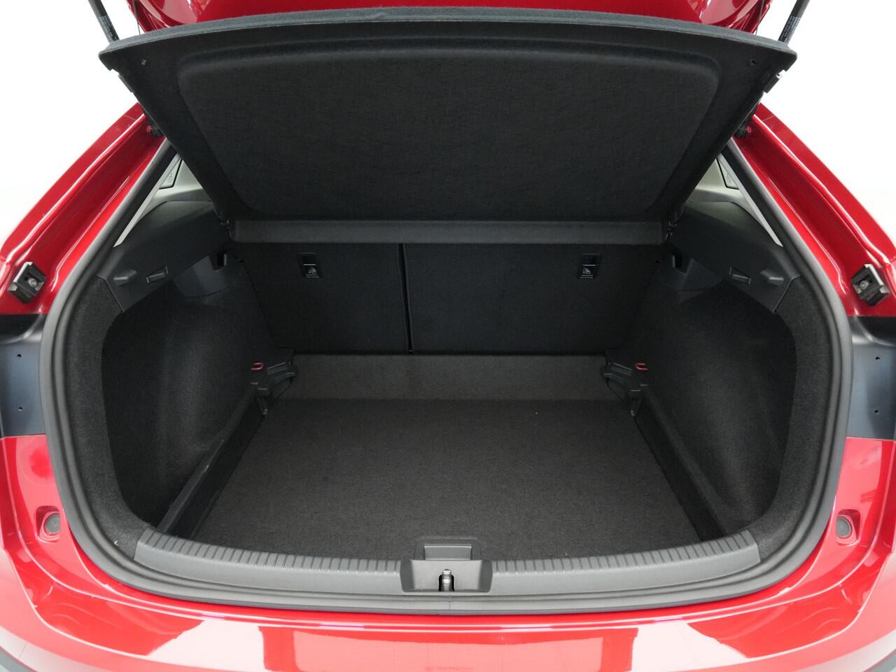 Volkswagen Taigo 1.0 TSI 110pk DSG Life Navi via App Camera Acc Clima 140