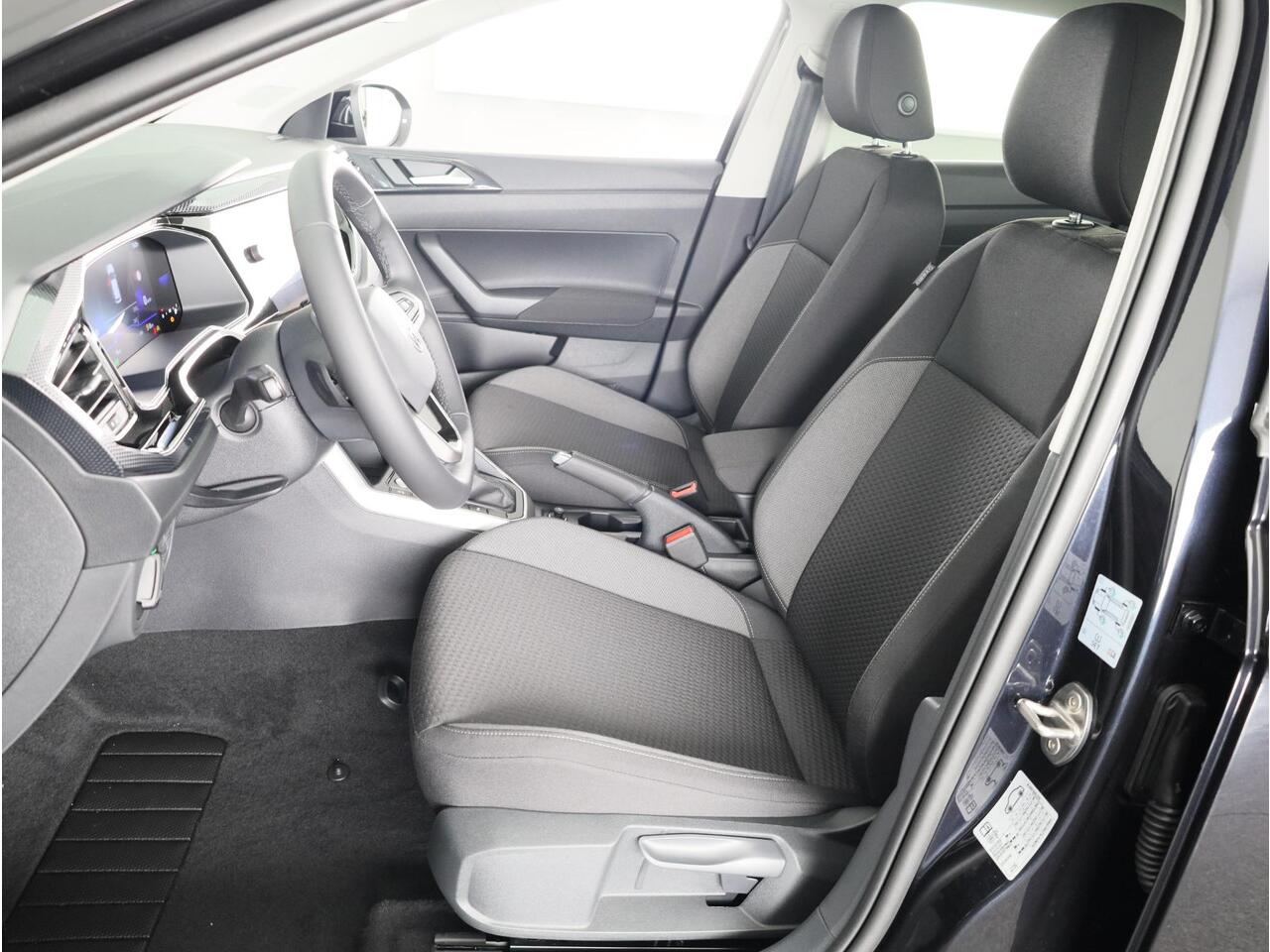 Volkswagen Taigo Oranje Edition 1.0 85 kW / 116 pk TSI CUV 7 versn. | Automaat (DSG) | Private lease vanaf ¤ 567,- pm | Navigatie | Parkeersensoren | Achteruitrijcamera | Stoelverwarming |