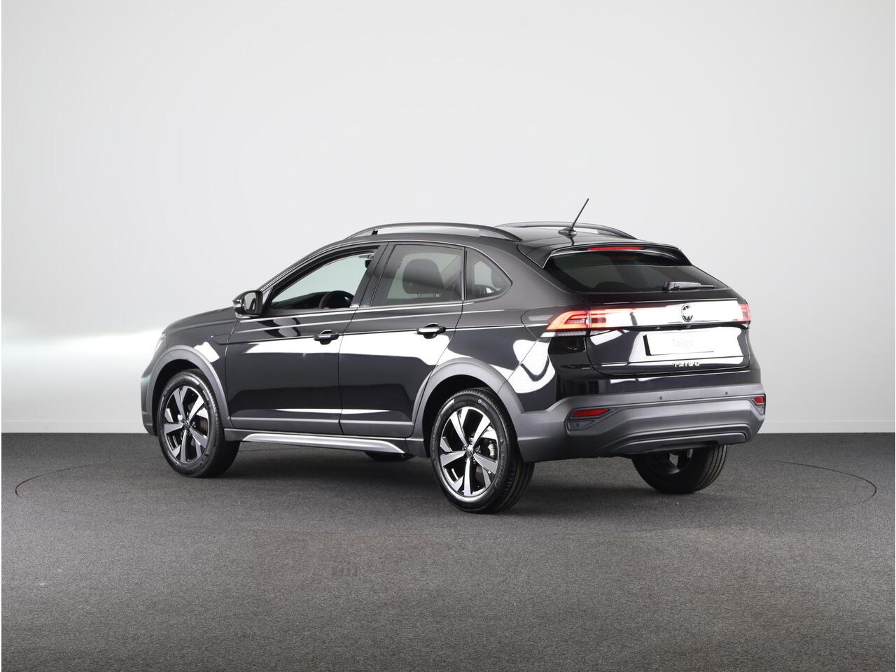 Volkswagen Taigo Oranje Edition 1.0 85 kW / 116 pk TSI CUV 7 versn. | Automaat (DSG) | Private lease vanaf ¤ 567,- pm | Navigatie | Parkeersensoren | Achteruitrijcamera | Stoelverwarming |