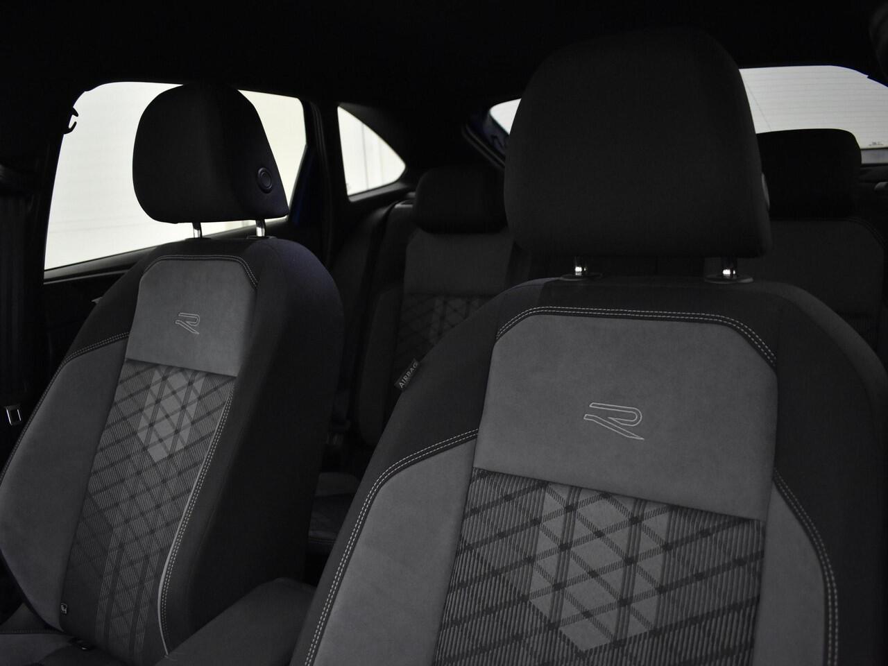 Volkswagen Taigo 1.0 Tsi 115pk DSG R-Line · Keyless · Camera · Apple/Android Car Play · P-Sensoren · 16'' Inch · Garantie t/m 31-05-2026 of 100.000km