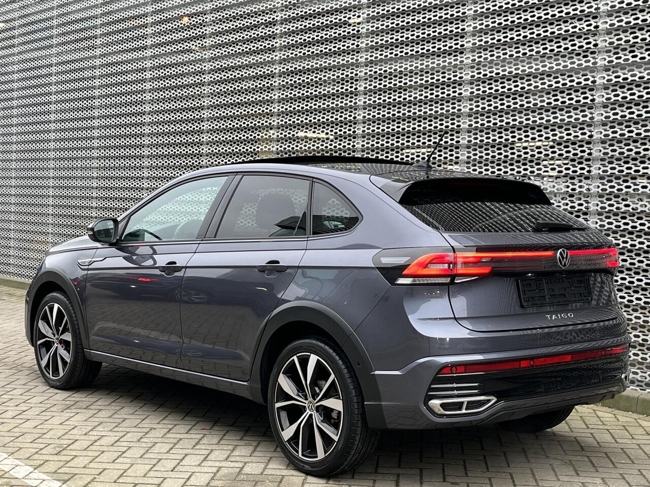 Volkswagen Taigo 1.5 TSI 150pk DSG R-Line / Panoramadak / LED Matrix / Virtual Cockpit Pro / Camera/ Navigatie / App-Connect / 18" LMV **