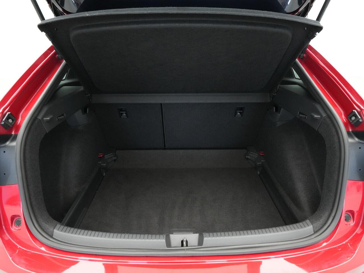 Volkswagen Taigo 1.0 TSI 110pk R-Line Panorama Navi via App Camera Matrix Led Clima Acc 138