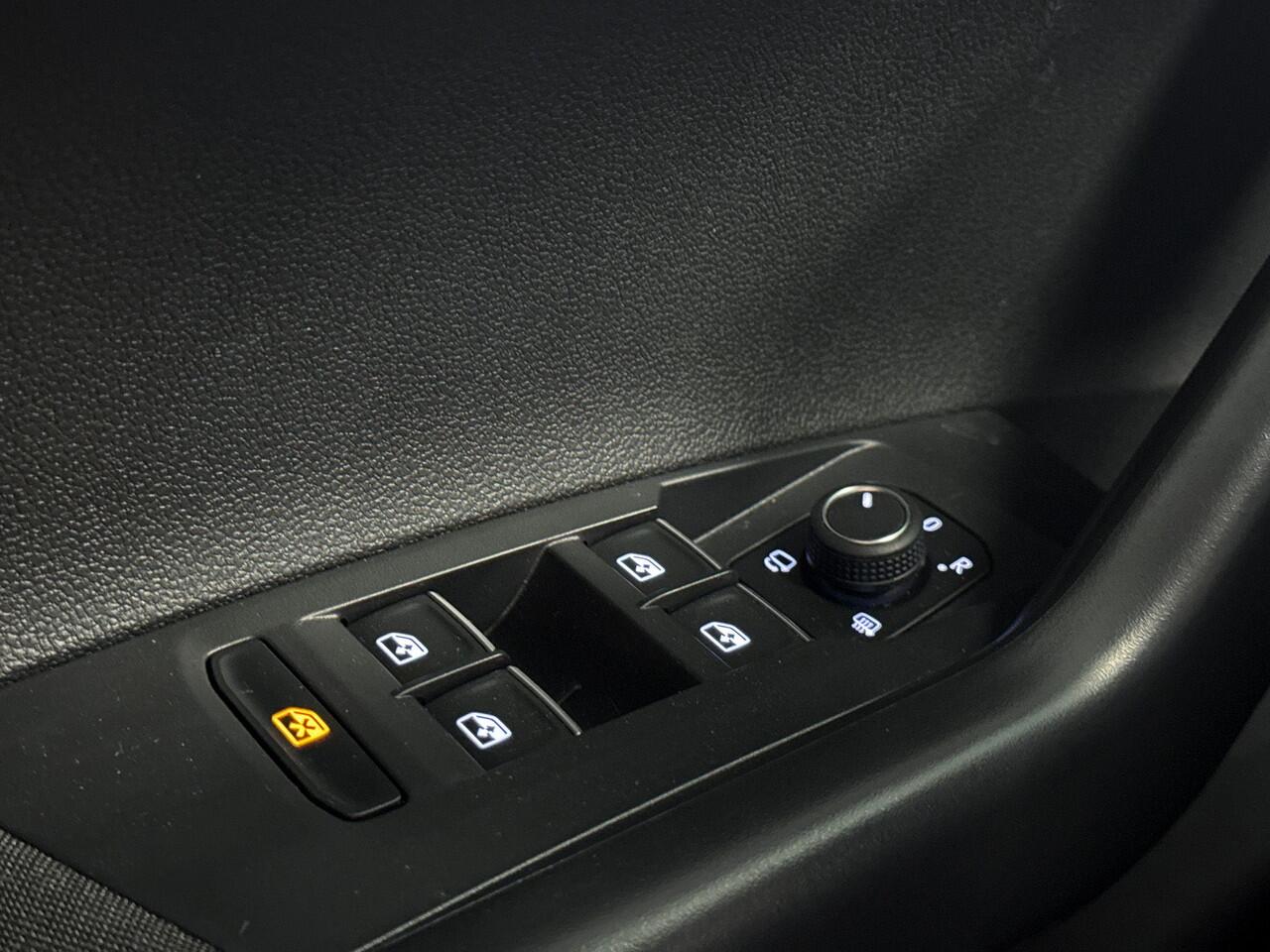 Volkswagen Taigo 1.0 TSI 116pk R-Line Carplay / Matrix LED / R-Line