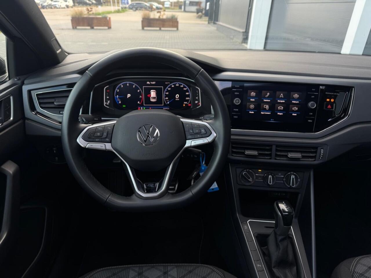 Volkswagen Taigo 1.0 TSI R-Line FULL PANO APPLE CARPLAY LED SPORTVELGEN