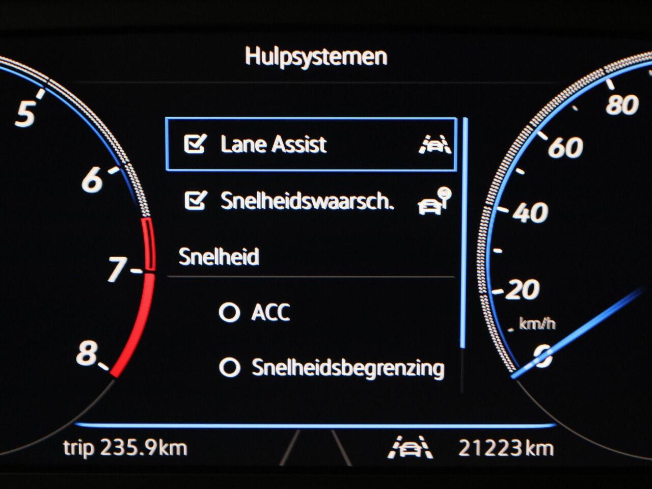 Volkswagen Taigo 1.0TSI/116PK R-Line DSG · Apple/Android · Camera + Parkeersensoren · Matrix-LED · Garantie tot mei 2026 · TOPDEAL