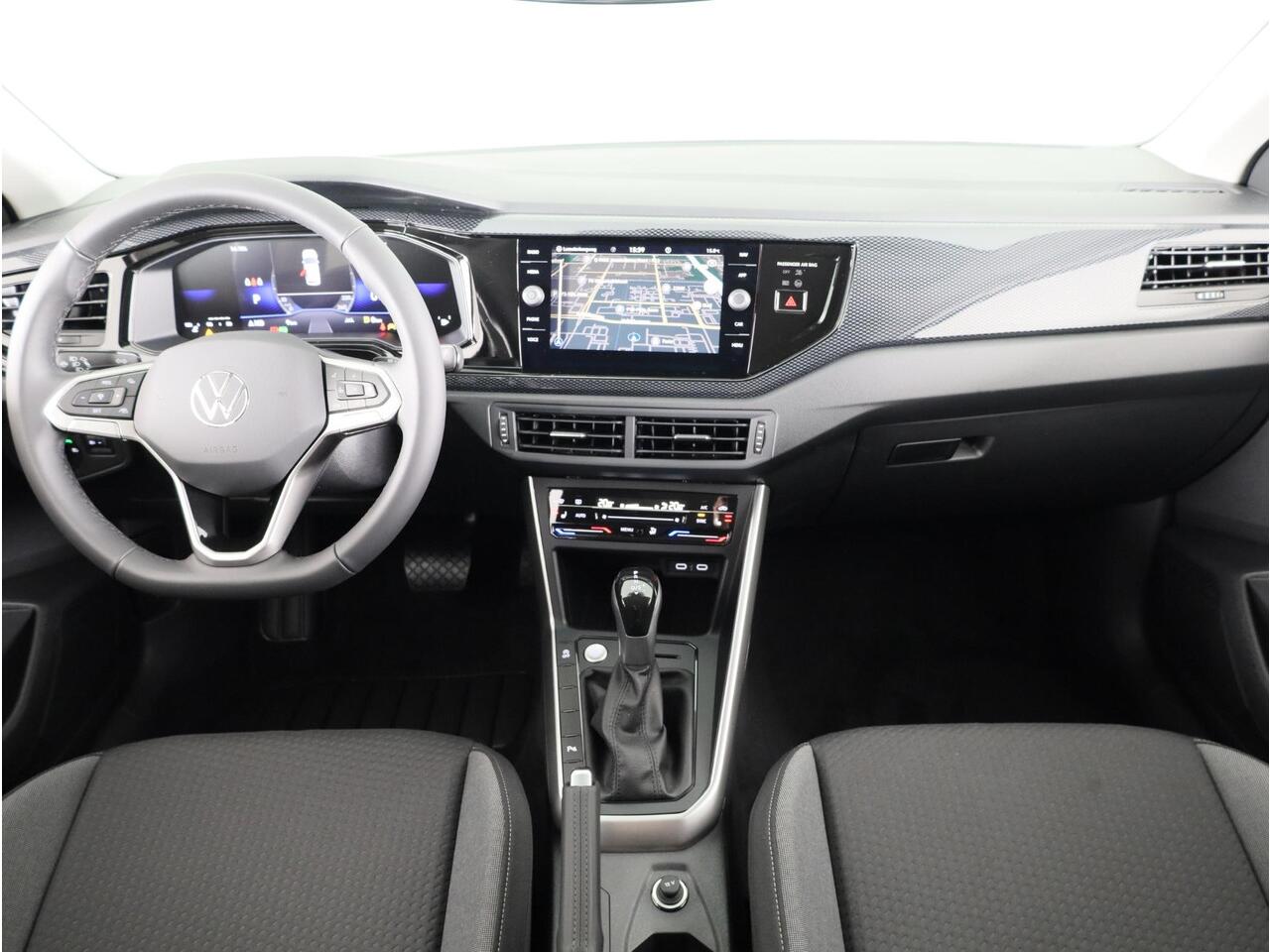 Volkswagen Taigo Oranje Edition 1.0 85 kW / 116 pk TSI CUV 7 versn. | Automaat (DSG) | Private lease vanaf ¤ 567,- pm | Navigatie | Parkeersensoren | Achteruitrijcamera | Stoelverwarming |