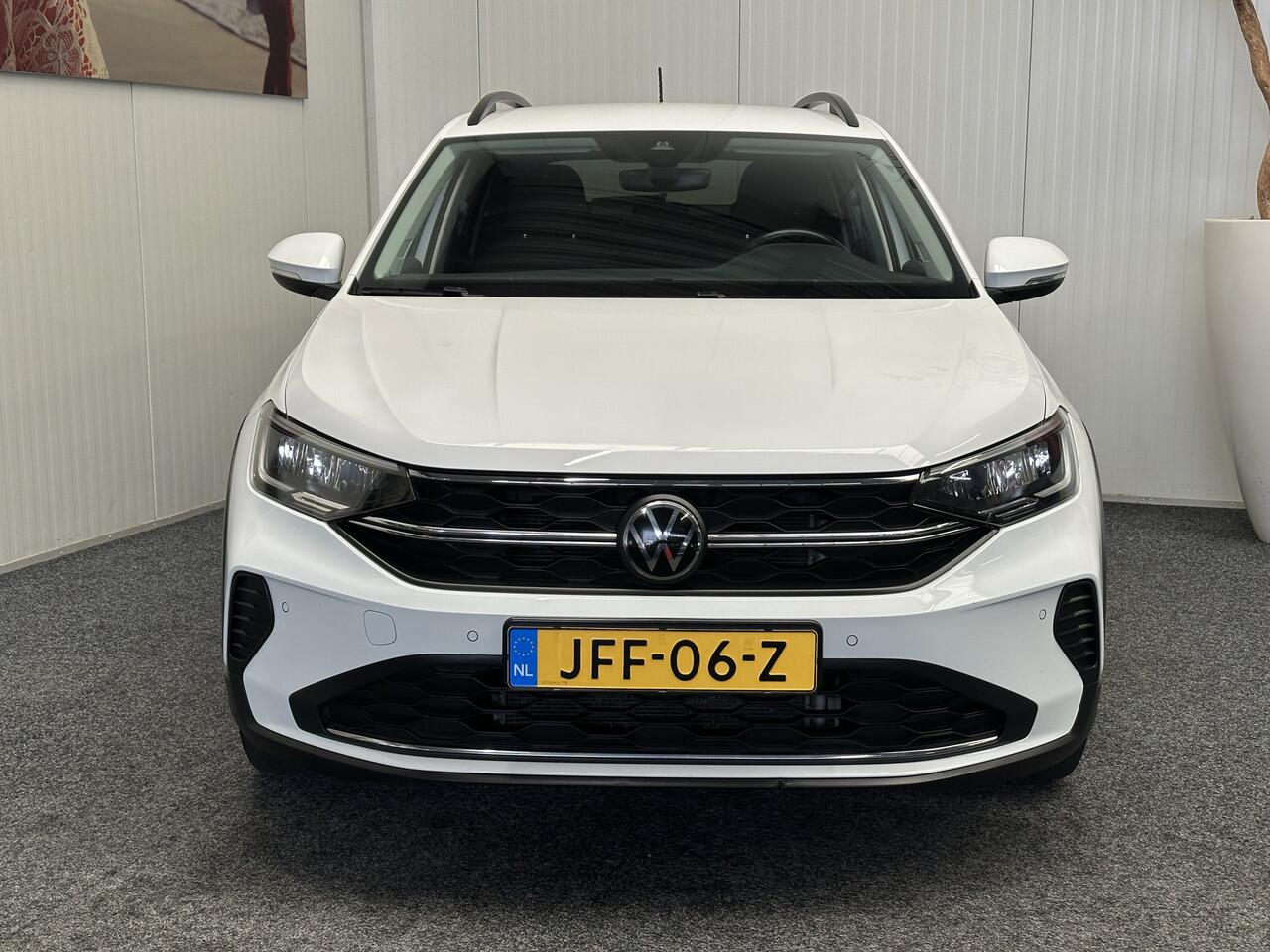 Volkswagen Taigo 1.0 TSI LIFE NAVIGATIE CRUISE CONTROL CLIMATE CONTROL STOELVERWARMING APPLE CARPLAY/ANDRTOID RIJSTROOKSENSOREN PDC ZEER MOOI !! 3010