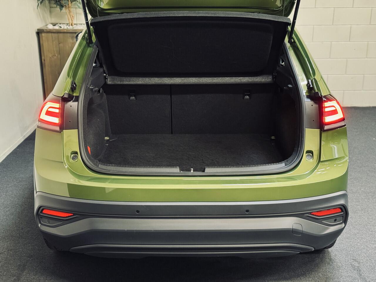 Volkswagen Taigo 1.0 TSI Life | 18" | Navi | CarPlay