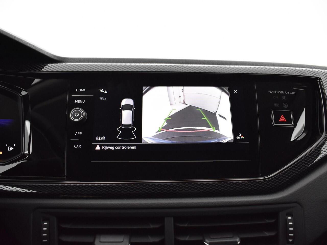 Volkswagen Taigo Life Edition 1.0 TSI 95 pk 5 versn. Hand · Achteruitrijcamera · Regensensor · Voorraad OUTLET