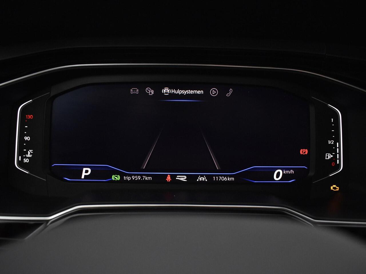 Volkswagen Taigo 1.0 Tsi 115pk DSG R-Line · Keyless · Camera · Apple/Android Car Play · P-Sensoren · 16'' Inch · Garantie t/m 31-05-2026 of 100.000km