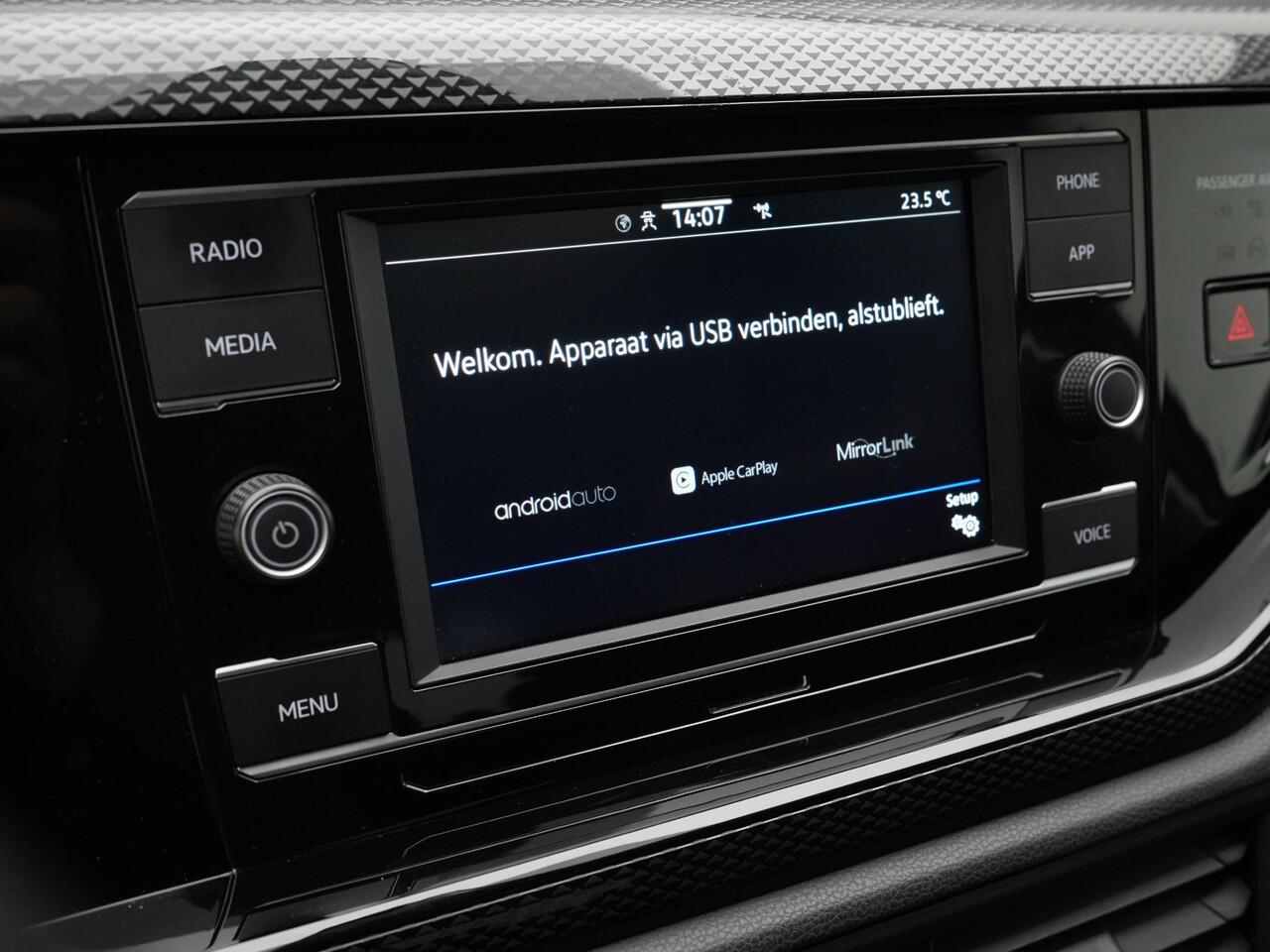 Volkswagen Taigo 1.0 TSI 110 pk DSG Life | LED koplampen | Parkeersensoren voor/achter | Adaptive Cruise | Airco 16 inch