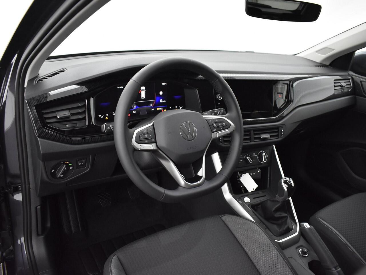 Volkswagen Taigo Life Edition 1.0 TSI 95 pk 5 versn. Hand · Achteruitrijcamera · Achteruitrijcamera · Prijs in inclusief inruilpremie · MEGA Sale