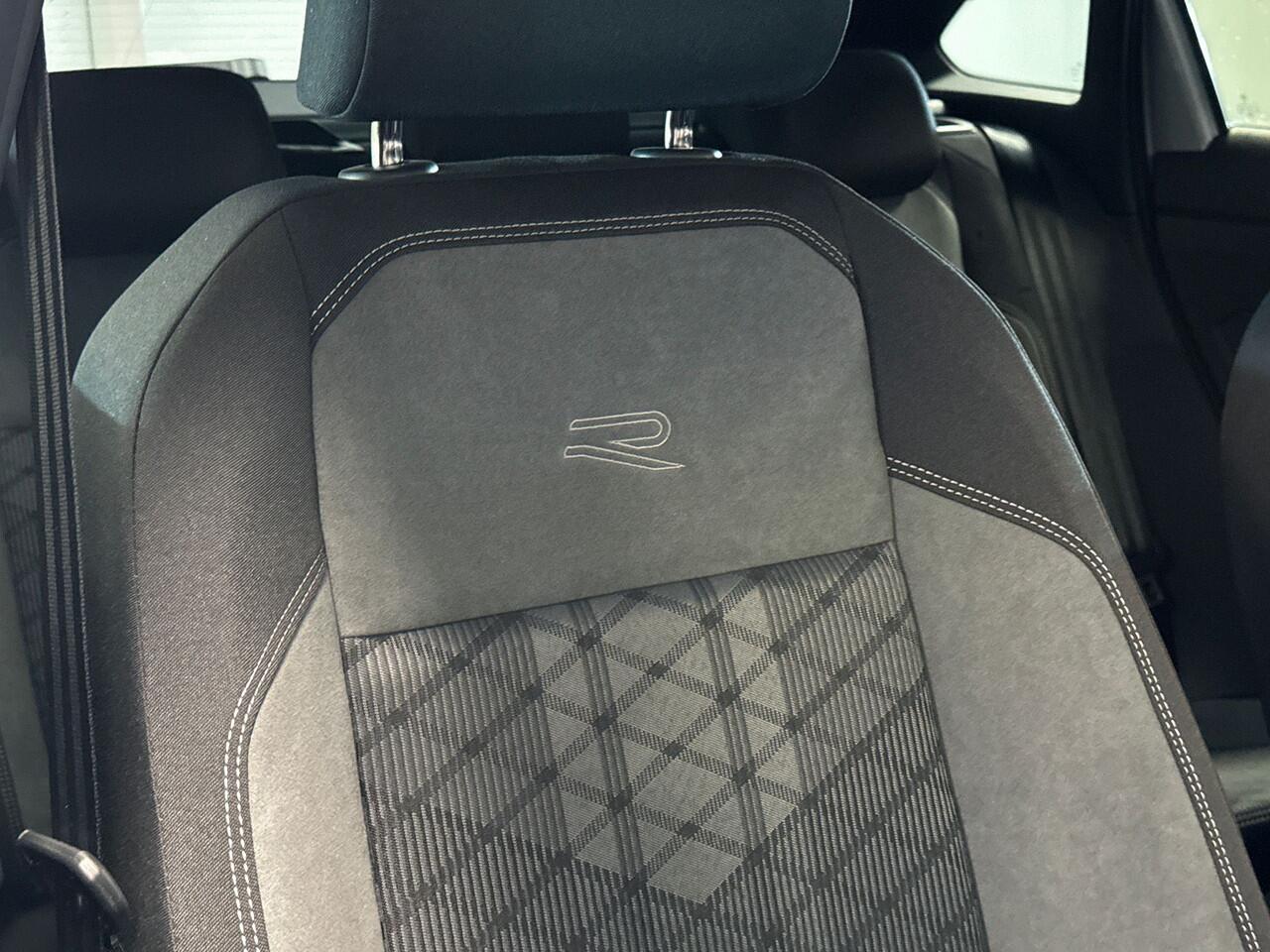 Volkswagen Taigo 1.0 115pk TSI R-Line Edition Extra getint glas achter | Achteruitrijcamera | Parkeersensoren