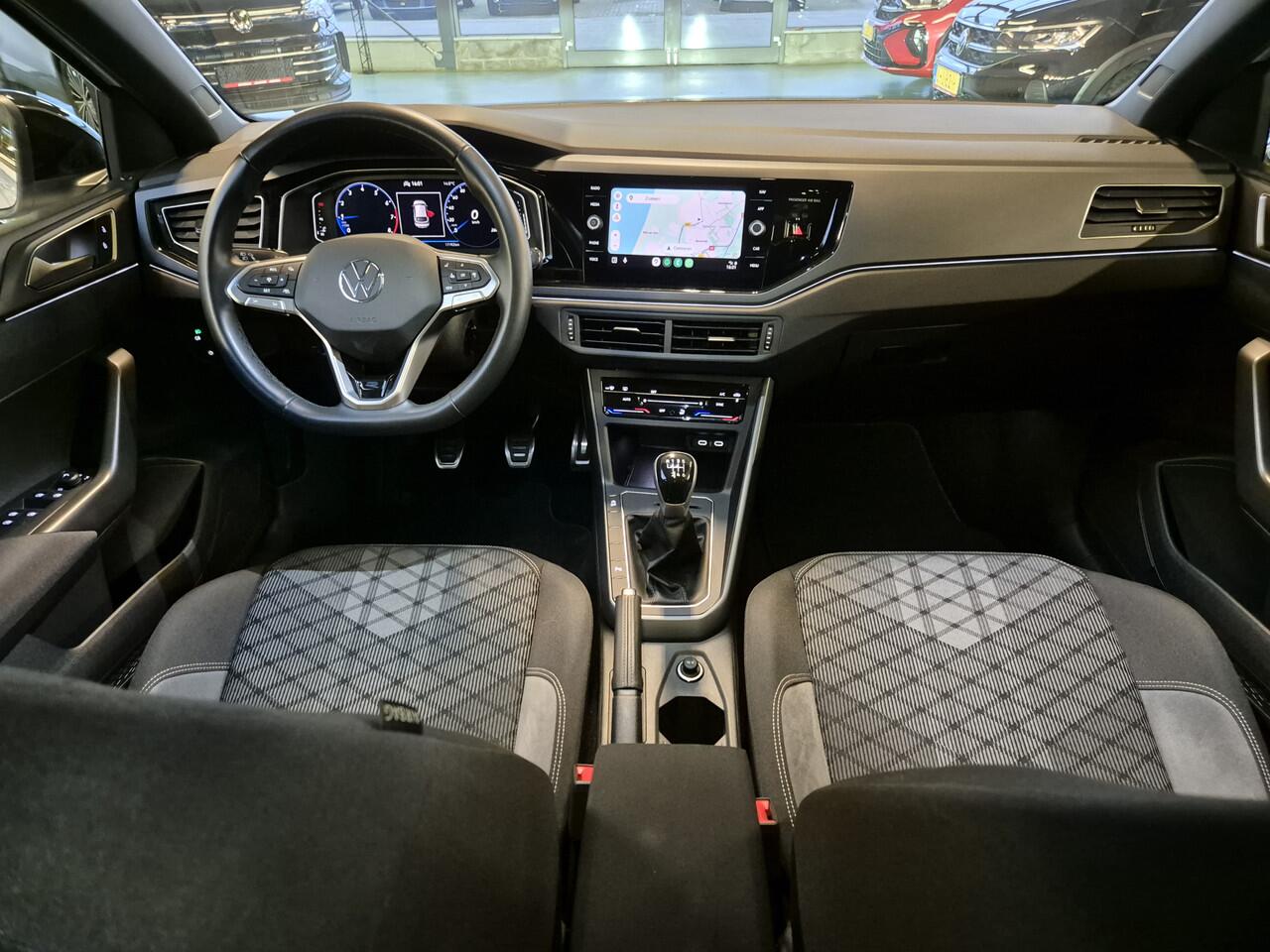 Volkswagen Taigo 1.0 TSI R-Line -110pk- | Matrix LED | Panorama Dak | Camera | Rijklaarprijs incl. 1 jaar Bovag garantie