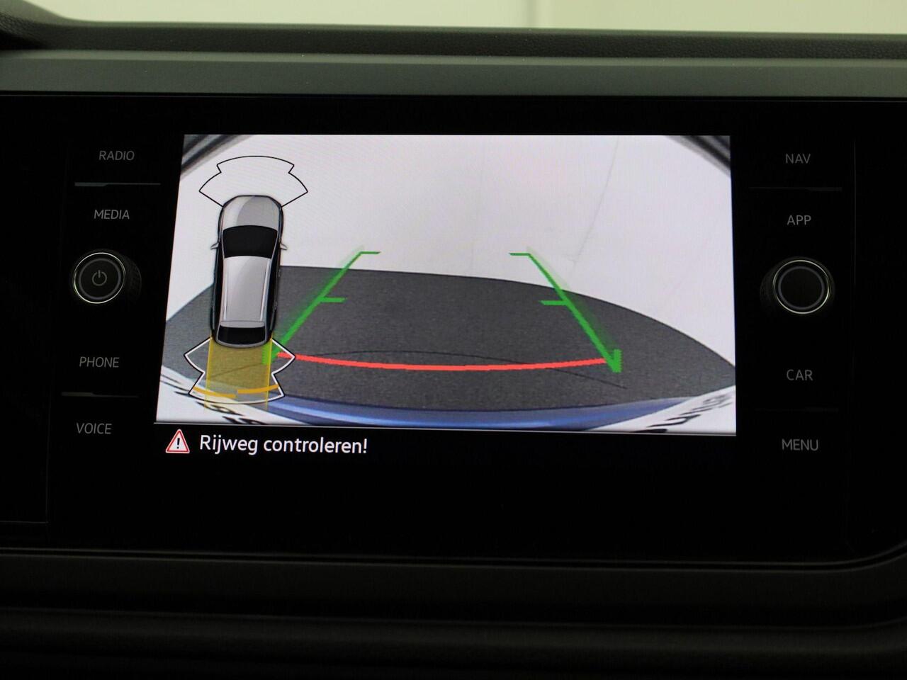 Volkswagen Taigo 1.0TSI/116PK R-Line DSG · Apple/Android · Camera + Parkeersensoren · Matrix-LED · Garantie tot mei 2026 · TOPDEAL