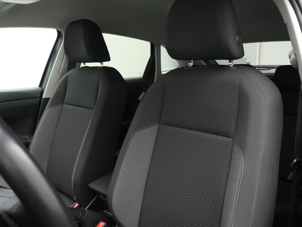 Volkswagen Taigo 1.0 TSI 110 pk DSG Life | LED koplampen | Parkeersensoren voor/achter | Adaptive Cruise | Airco 16 inch