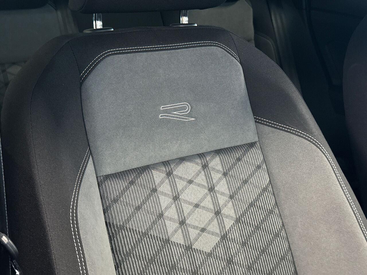 Volkswagen Taigo 1.0 TSI 116pk R-Line Carplay / Matrix LED / R-Line