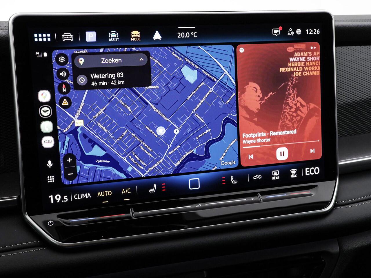 Volkswagen Tayron 1.5 eHybrid 204pk DSG Life Edition · Camera · Keyless · Stuur- & Stoelverwarming · Side Assist · Sfeerverlichting · ACC · Elek. Achterklep · Garantie t/m 30-12-2030 of 100.000km