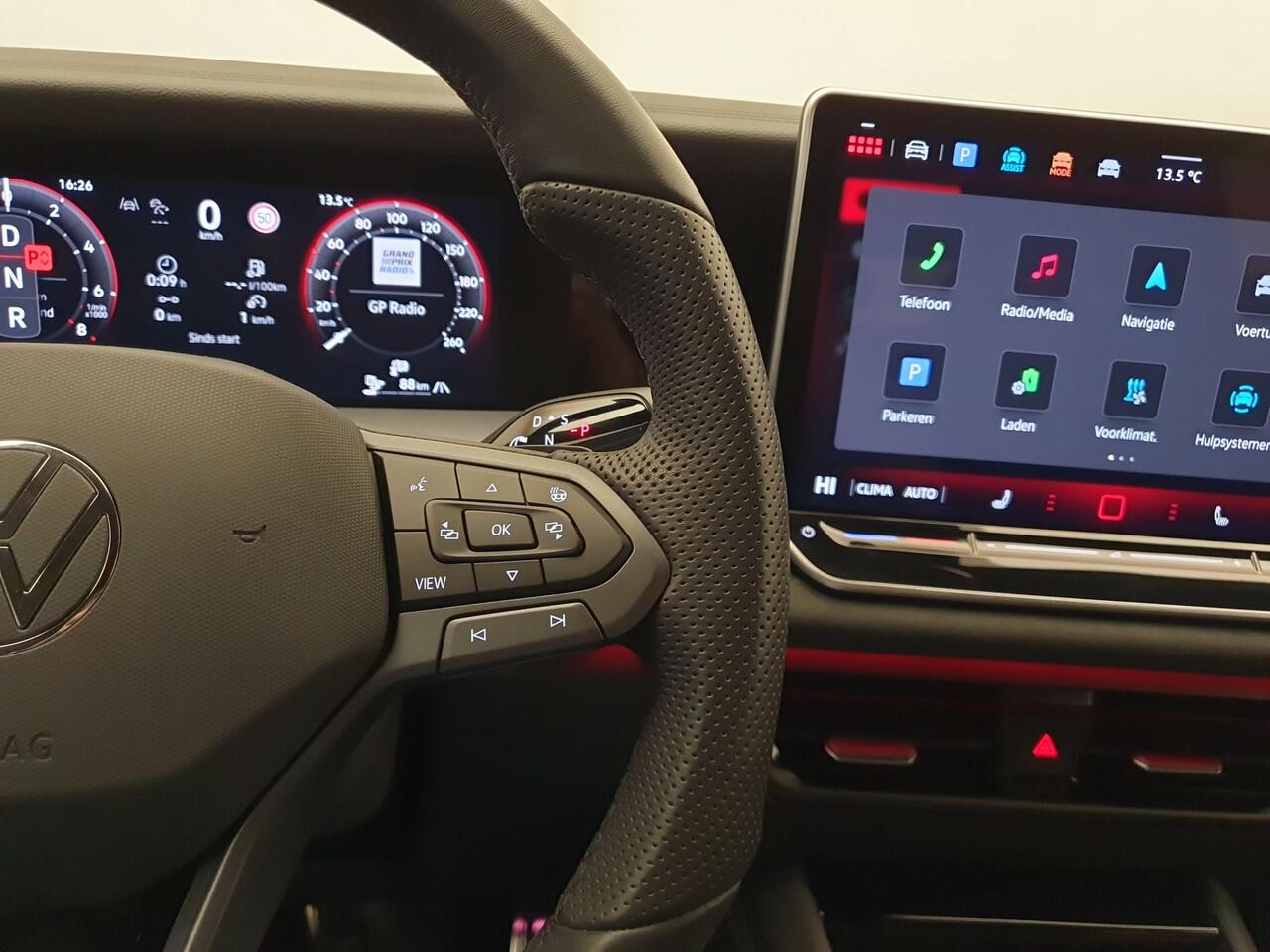 Volkswagen Tayron 1.5 eHybrid 272pk DSG/AUT R-Line Wegklapbare trekhaak, Massage, Camera